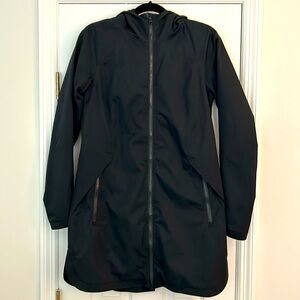 Lululemon Women’s Black Raincoat Size 6